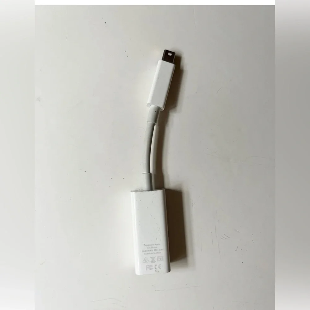 Apple Thunderbolt to Gigabit Ethernet Adapter + Kroma Wireless Charging Pad $40